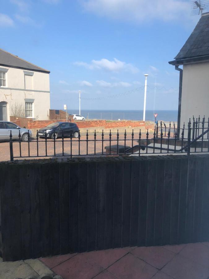Roker Cottage, Luxury Seaside Apartment, Private Parking, Sky Tv Sunderland  Esterno foto