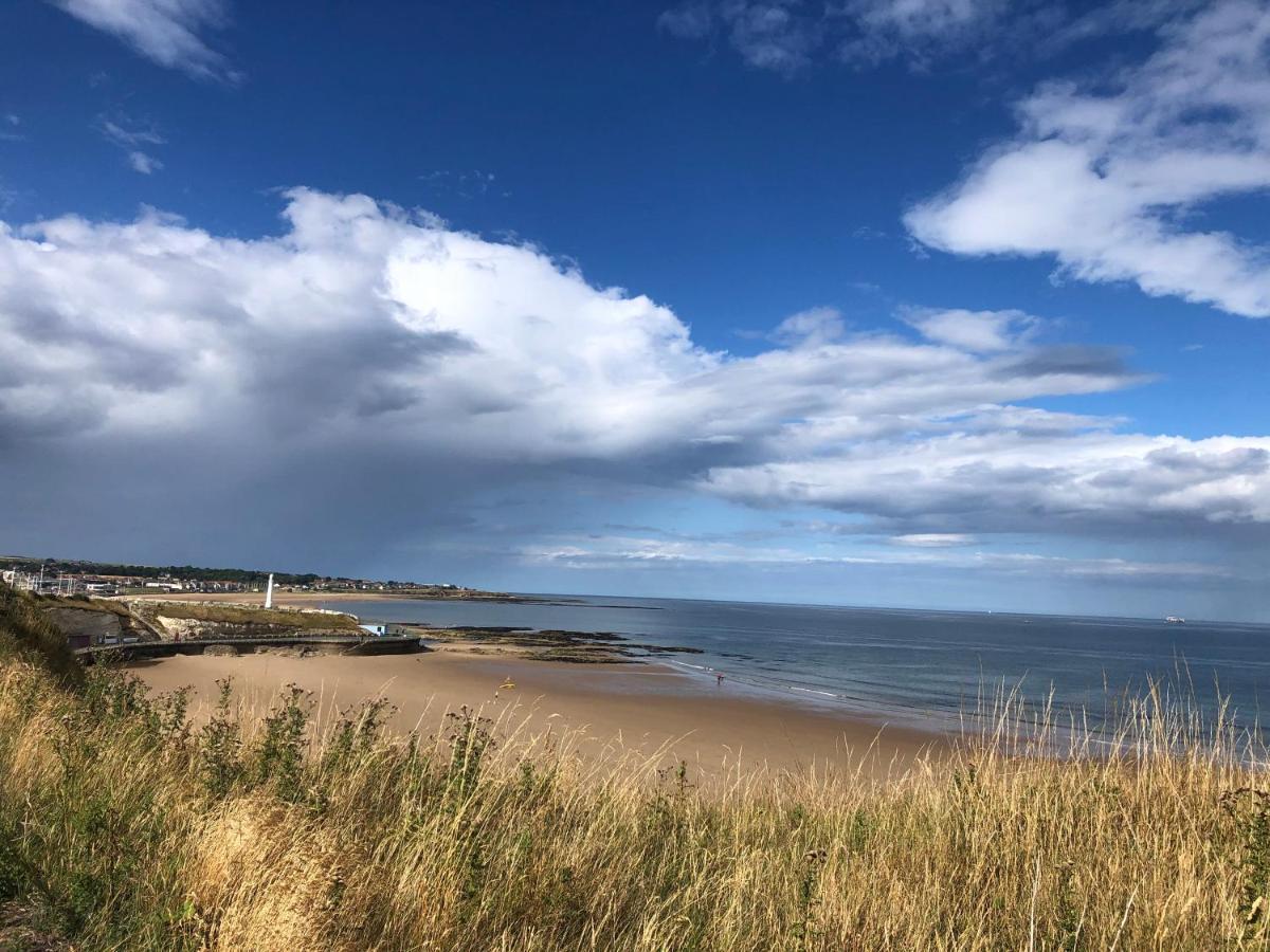 Roker Cottage, Luxury Seaside Apartment, Private Parking, Sky Tv Sunderland  Esterno foto