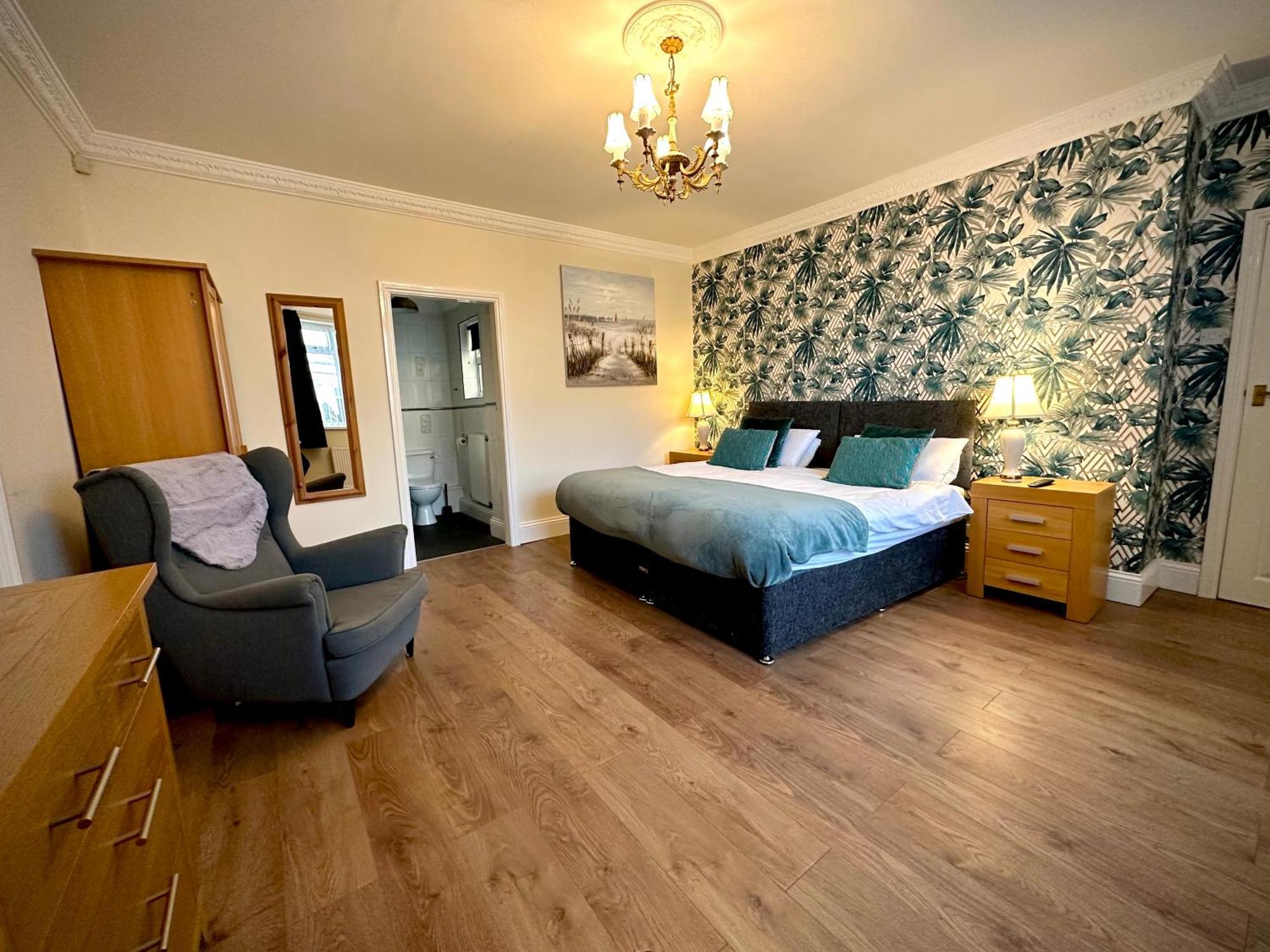 Roker Cottage, Luxury Seaside Apartment, Private Parking, Sky Tv Sunderland  Esterno foto